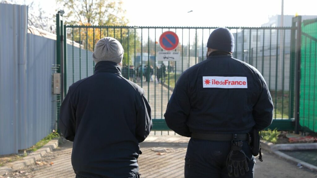 Sécurité dans les lycées d’Île-de-France : les brigades renforcées, les boutons d’urgence généralisés