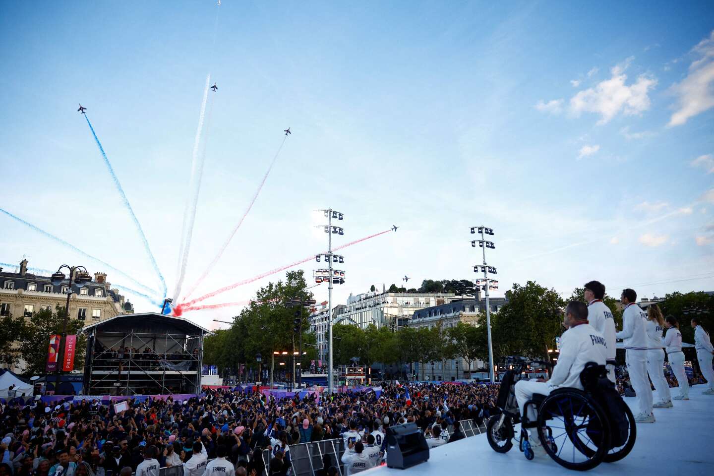 Sur les Champs-Elysées, une ultime parade pour conclure les Jeux de Paris 2024