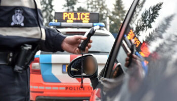 Sur nos routes: Un motard gravement blessé et plusieurs conducteurs ivres arrêtés