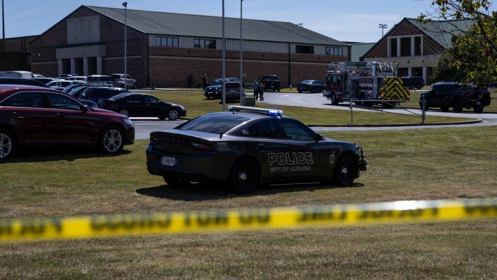 Suspect âgé de 14 ans, au moins quatre morts… ce que l’on sait de la fusillade dans un lycée aux États-Unis