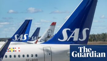 Sweden cuts tax on flying despite admitting it would increase emissions