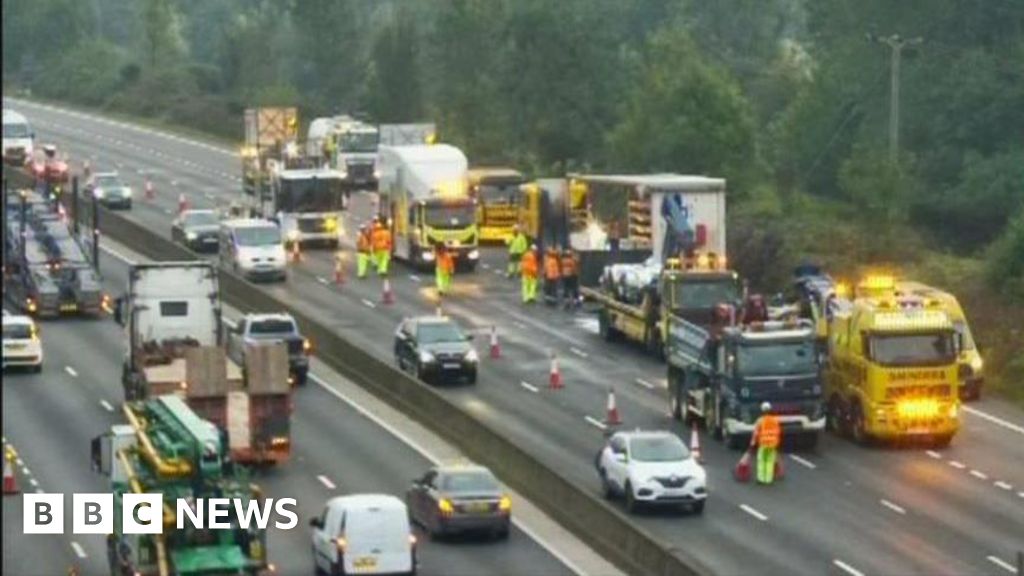 Ten-mile jams on M25 following lorry fire