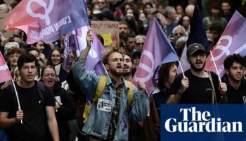 Thousands of leftwing protesters show anger as Michel Barnier made PM