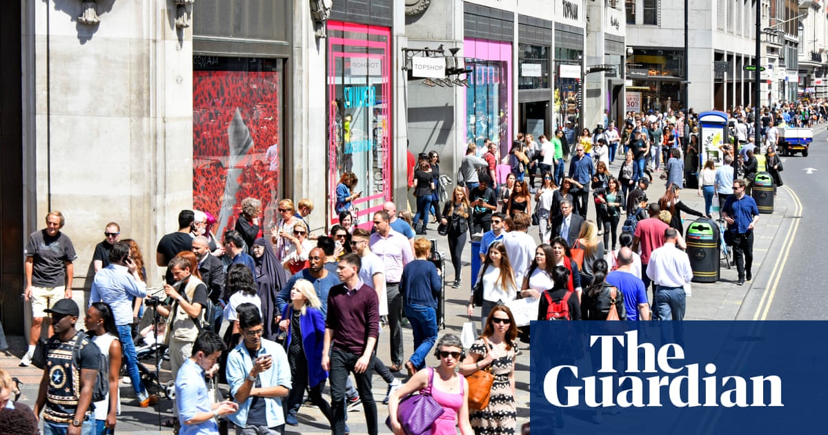 Traffic to be banned from London’s Oxford Street under Sadiq Khan plan