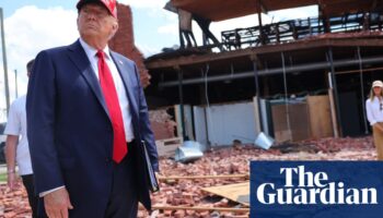 Trump visits hurricane-ravaged Georgia and makes false claims about Biden