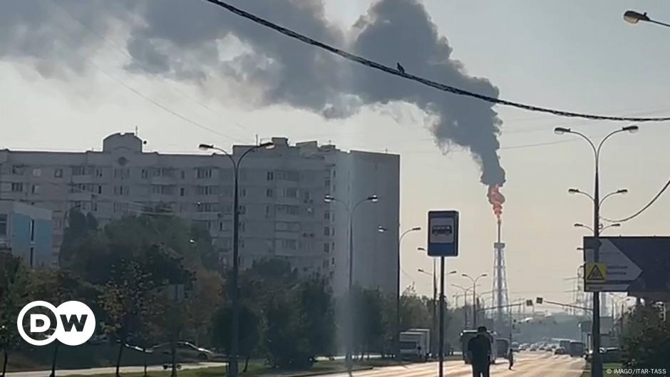 Ukraine updates: Moscow refinery hit in massive drone attack