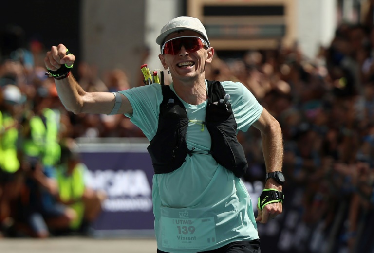 Ultra-Trail du Mont-Blanc: Victoire surprise du Français Vincent Bouillard