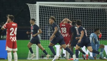 Un gravísimo error de Gazzaniga en el 90 arruina el debut del Girona ante el PSG