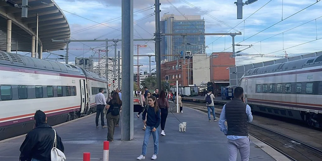 Un nuevo suplicio en el tren Madrid-Toledo: «Hemos llegado con un retraso de casi tres horas»