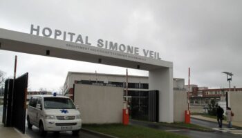 Une mère dans un état végétatif après une péridurale : l’hôpital d’Eaubonne visé par une plainte