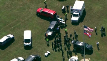 Une "terrible tragédie" : Des tirs et des blessés dans un lycée près d'Atlanta