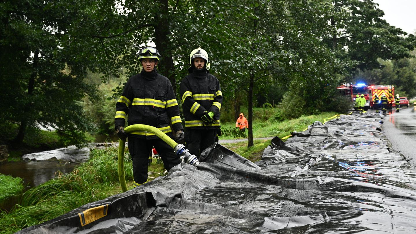 Unwetter: Hochwasserlage: Zwei Orte in Polen evakuiert