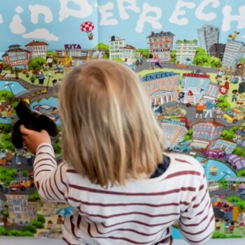 Zum Weltkindertag stellt der Kinderschutzbund seine neue Kampagne „Wen kümmert’s?“ vor. (Symbolbild) Foto: Christoph Soeder/dpa