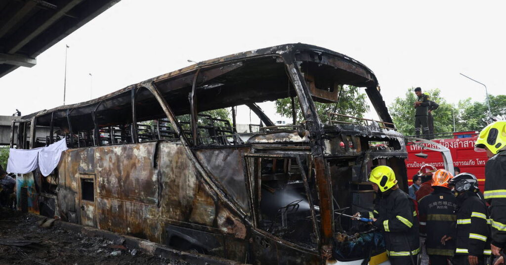 Thaïlande : un bus transportant des écoliers prend feu faisant au moins 10 morts et plus d’une quinzaine de blessés