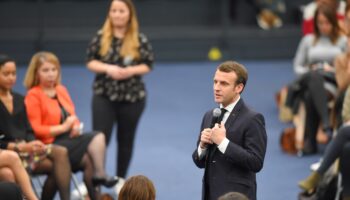 Emmanuel Macron, le grand récit du macronisme : les gilets jaunes et la confrontation au réel