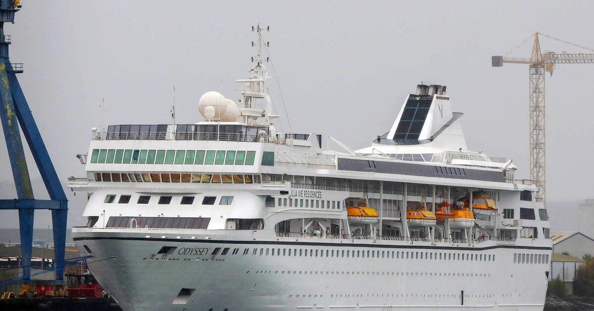 Le navire de croisière de luxe «Odyssey» prend enfin la mer après quatre mois de blocage à Belfast