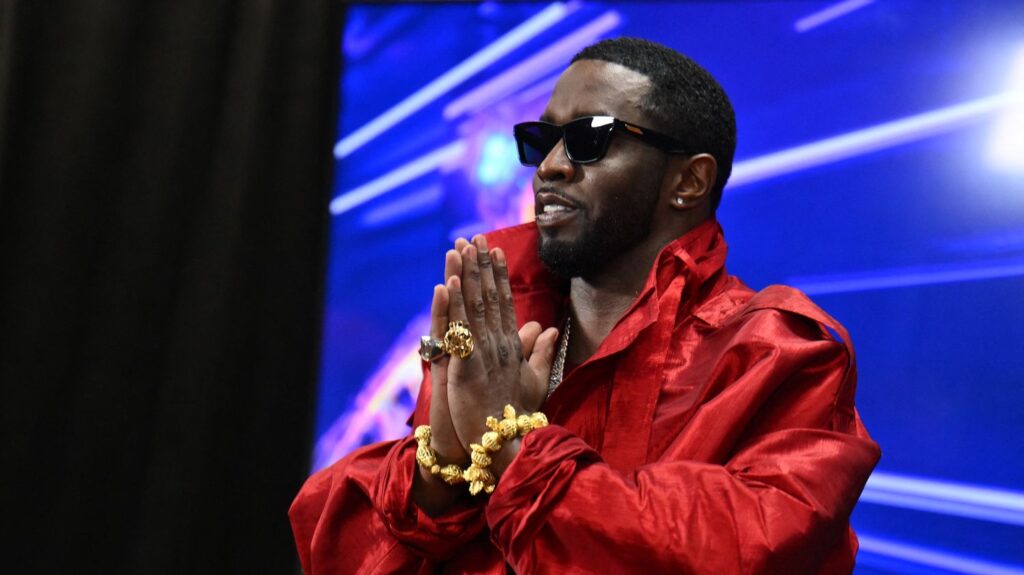 "Plus de 100 victimes" accusent le rappeur américain P. Diddy d'agression sexuelle, annonce un avocat