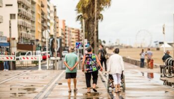 RECTIFICATIF. Le niveau de vie des retraités est moins élevé que celui du reste de la population française, et non l'inverse