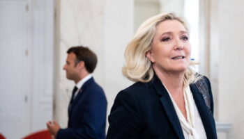 Destitution de Macron : "Le Pen a sauvé le président", LFI fustige le vote du RN dans l'arrêt de la procédure