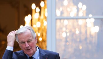 Le Premier minsitre Michel Barnier à la suite du séminaire gouvernemental à Matignon, à Paris, le 27 septembre 2024