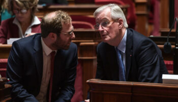 Austérité : Barnier avance les yeux fermés