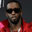 P. Diddy accusé de violences sexuelles : le rappeur sera jugé en mai 2025 et reste en prison