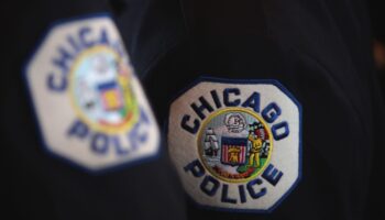 Box containing human head reportedly found on sidewalk of Chicago's West Side: report