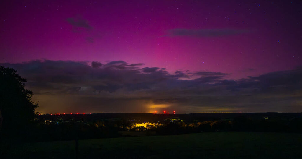 Des aurores boréales d’une intensité rare observées en France dans la nuit de jeudi à vendredi