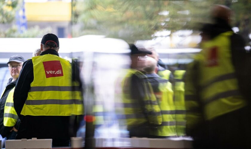 Eisenbahntarifvertrag: Gewerkschaft ver.di kündigt Streiks im öffentlichen Nahverkehr an