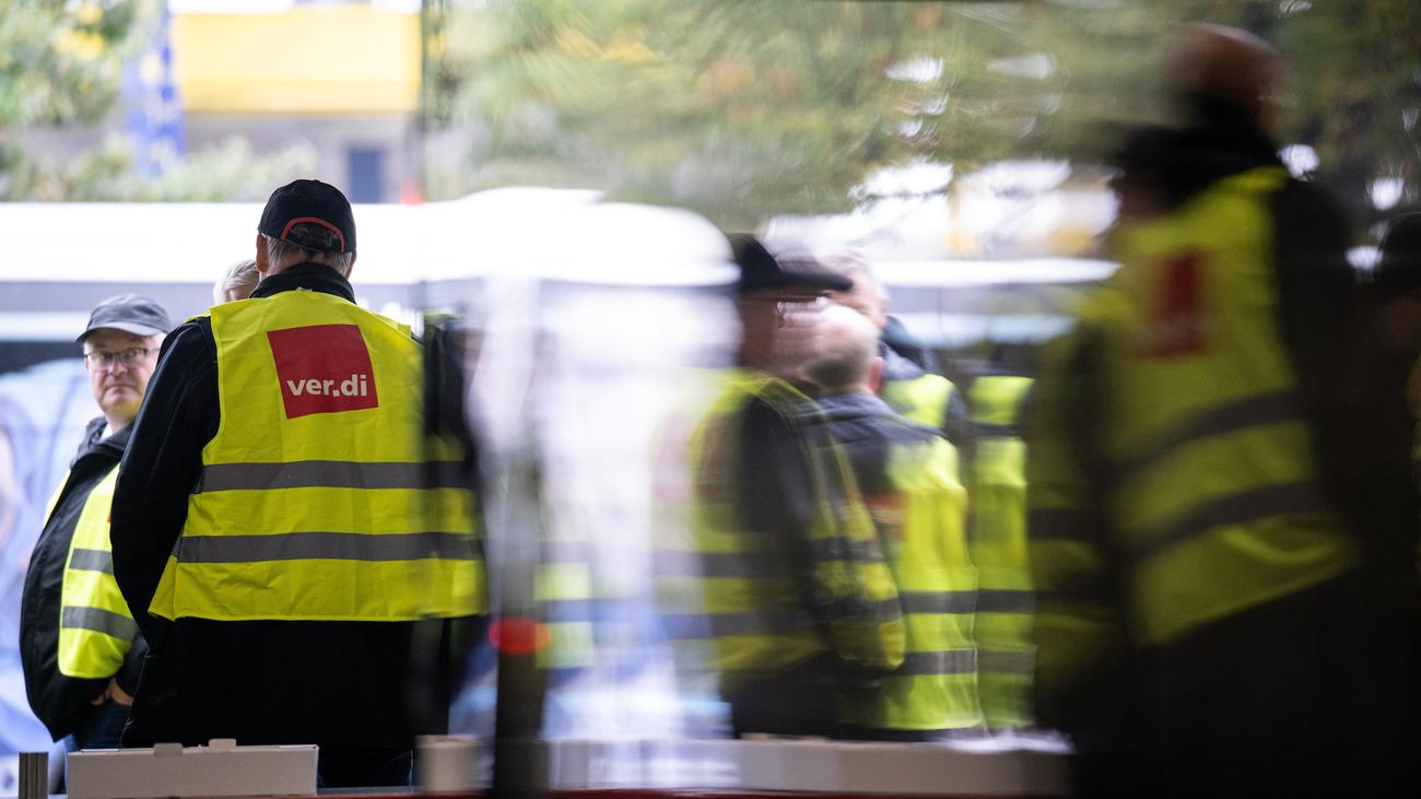 Eisenbahntarifvertrag: Gewerkschaft ver.di kündigt Streiks im öffentlichen Nahverkehr an