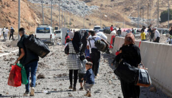 Guerre au Liban : le retour “périlleux” des réfugiés syriens dans la Syrie d’Assad