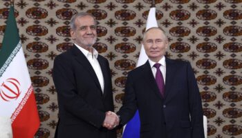 Vladimir Putin meets with Iranian President Pezeshkian to celebrate 'very close' relationship