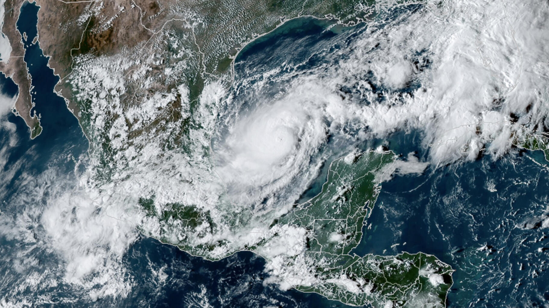 Ouragan Milton : ces chercheurs ont calculé à quel point le changement climatique l’a renforcé