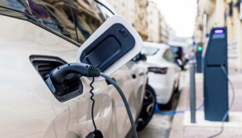 Leasing social : l’aide à la location avec option d’achat des voitures électriques renouvelé en 2025