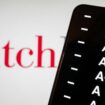 Dette publique : l'agence Fitch maintient la note de la France au niveau "AA-" mais la place sous perspective négative, le gouvernement "prend acte" de cette notation