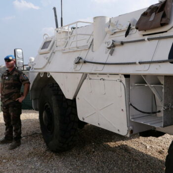 Tirs sur des Casques bleus au Liban : l’armée israélienne dit avoir tiré en direction d’une « menace » proche de leur position