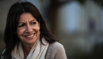 Rachat du Paris FC par la famille Arnault (LVMH) et Red Bull : "Une très bonne nouvelle", réagit Anne Hidalgo