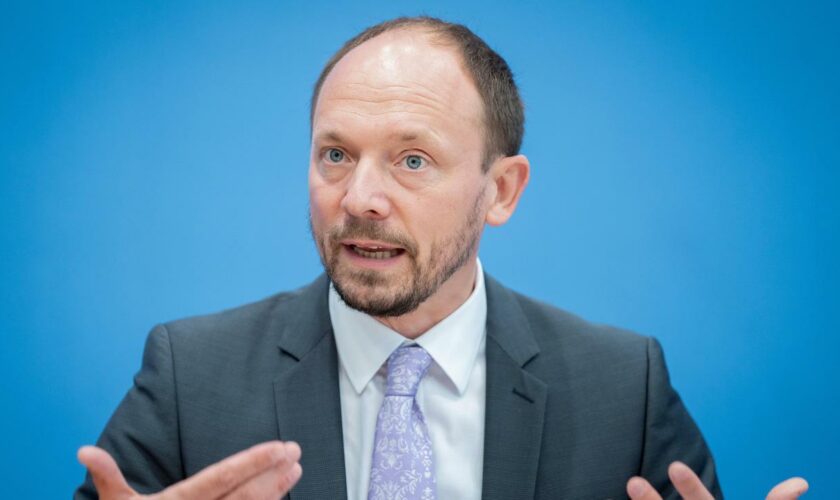 AfD-Verbotsantrag: Initiator Wanderwitz geht von baldigen Beratungen über AfD-Verbot aus