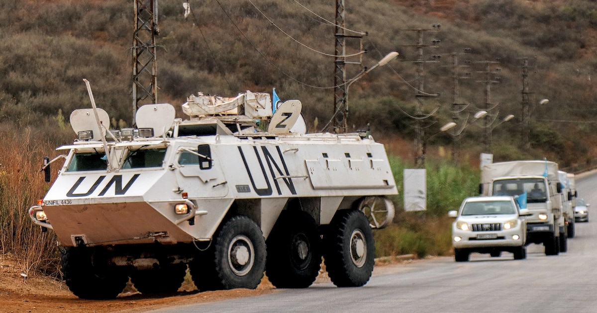 Une patrouille de Casques bleus de l'ONU sur la route al-Khardali dans le sud du Liban, le 17 septembre 2024