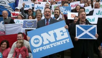 Scottish First Minister Alex Salmond campaigns or a yes vote with other Scots and supportive Europeans in Edinburgh in 2014. Pic: PA