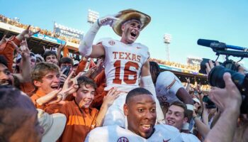 Texas stymies Oklahoma's offense to earn Red River Rivalry win in foes' first matchup as SEC members