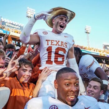 Texas stymies Oklahoma's offense to earn Red River Rivalry win in foes' first matchup as SEC members