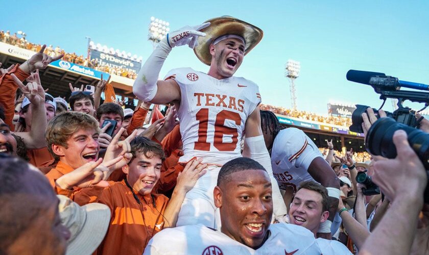 Texas stymies Oklahoma's offense to earn Red River Rivalry win in foes' first matchup as SEC members