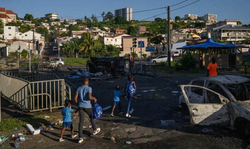 REPORTAGE. "Les jeunes aujourd'hui n'ont aucun avenir" : en Martinique, une nouvelle opération "île morte" pour dénoncer le coût de la vie