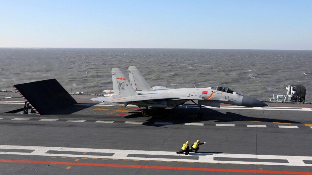 Taïwan "en état d'alerte" après avoir détecté un porte-avions chinois au sud de l'île