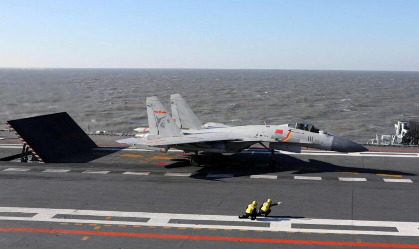 Taïwan "en état d'alerte" après avoir détecté un porte-avions chinois au sud de l'île