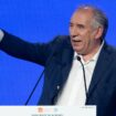 Le président du MoDem Francois Bayrou s'exprime à l'occasion de l'université de rentrée de son parti, le 29 juin 2024 à Guidel, dans le Morbihan