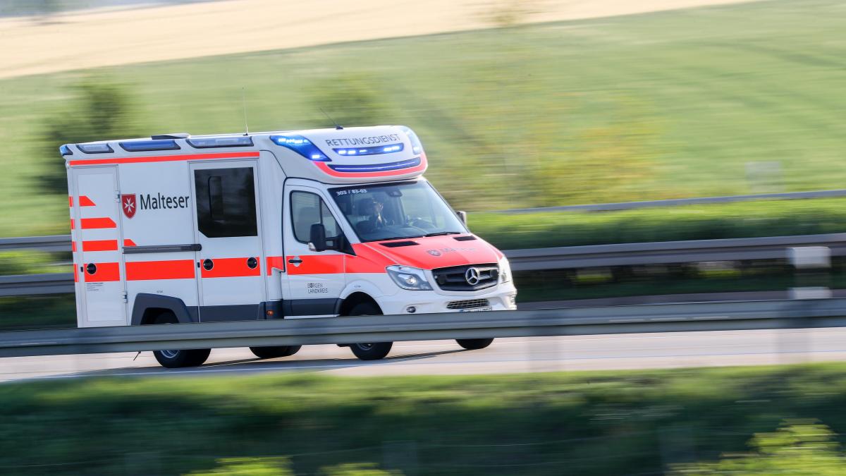 24-Jähriger wird in Brandenburg von Traktor überrollt und stirbt