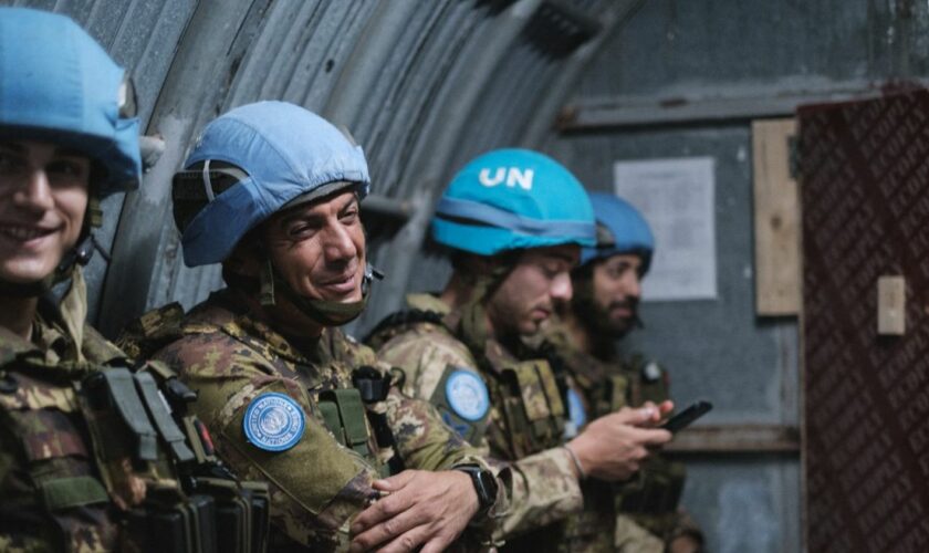 DIRECT. Guerre au Proche-Orient : Benyamin Nétanyahou appelle l'ONU à mettre les Casques bleus au Liban "à l'abri immédiatement"