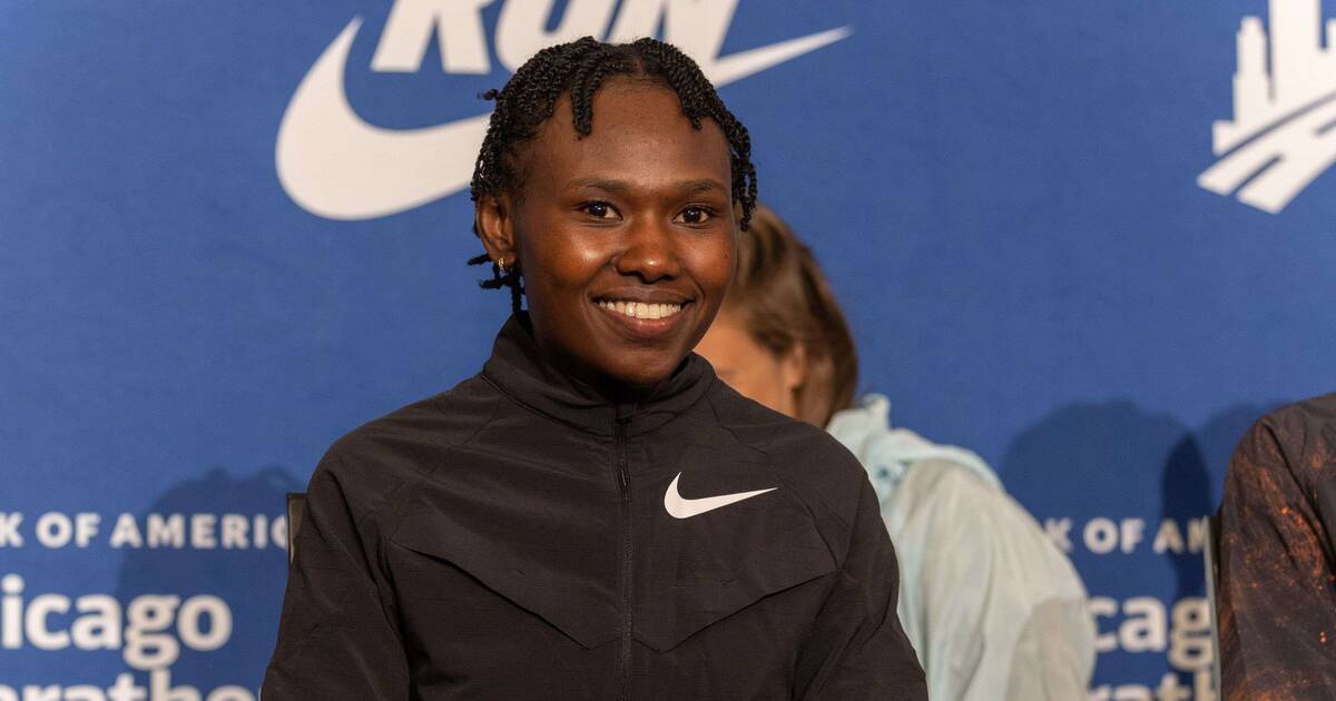 Marathon : la Kényane Ruth Chepngetich pulvérise le record du monde à Chicago